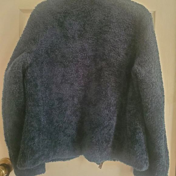 Pendleton fuzzy full zip woman's winter cozy jacket, size medium - Picture 10 of 11